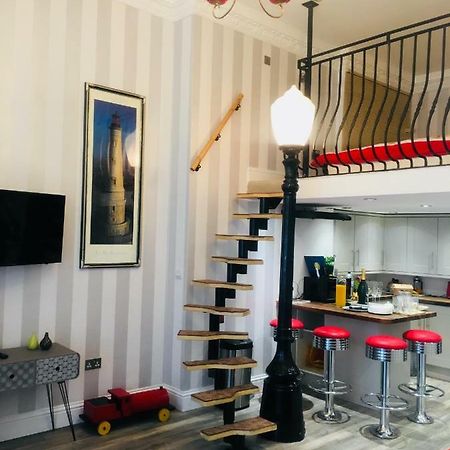 Apartament Sea View Juliette Hastings Zewnętrze zdjęcie