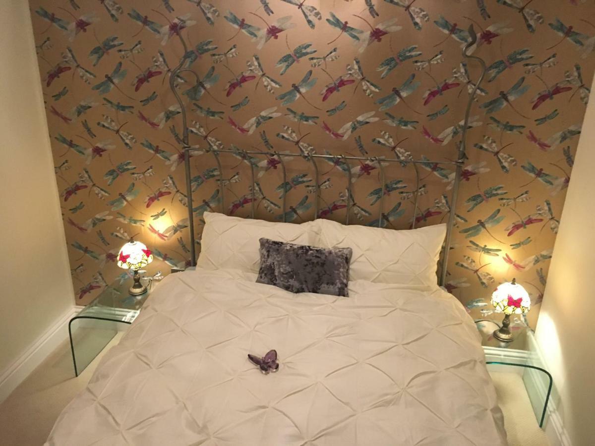 Apartament Sea View Juliette Hastings Zewnętrze zdjęcie