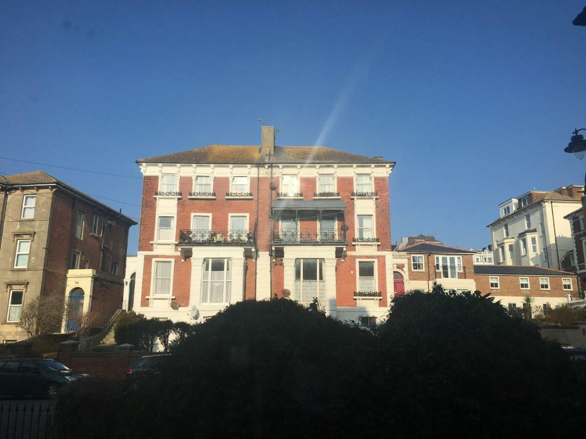 Apartament Sea View Juliette Hastings Zewnętrze zdjęcie