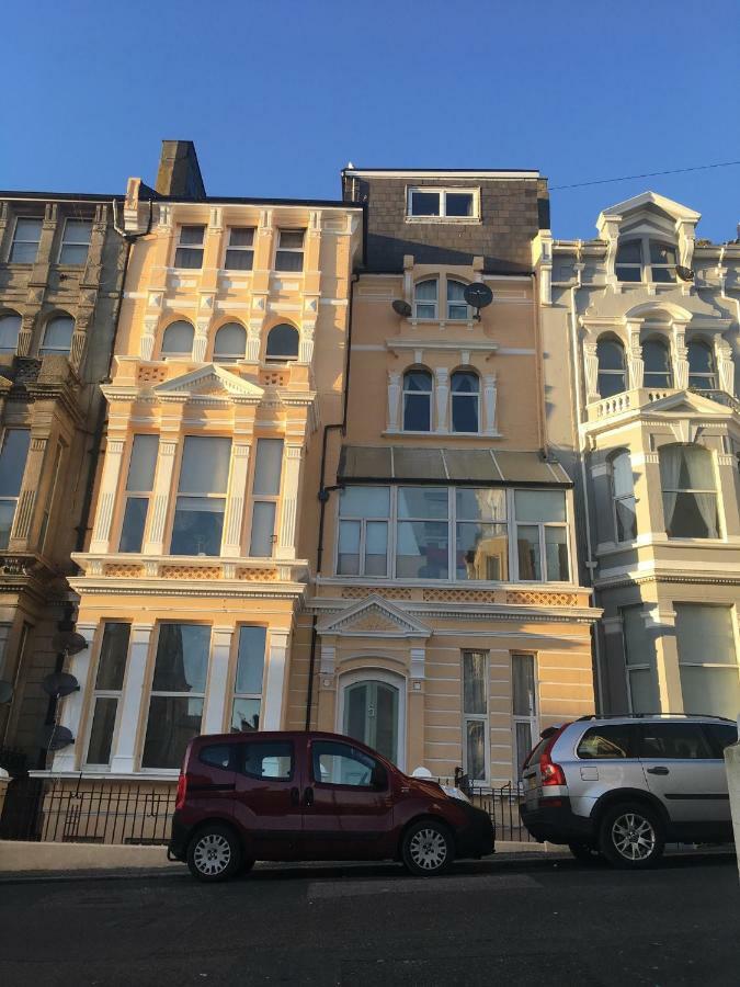 Apartament Sea View Juliette Hastings Zewnętrze zdjęcie